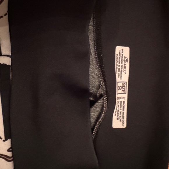 Sugarlulu matching crop top sports bra and leggings - Picture 3 of 3